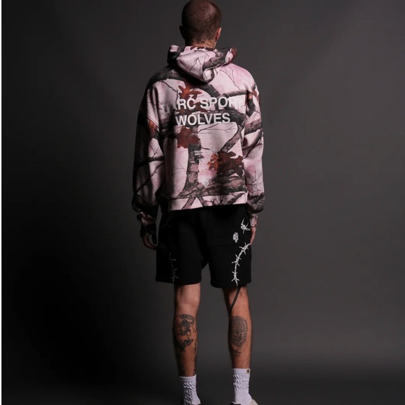 DARC SPORT WOLVES "BOX CUT" HOODIE IN BROWN/LIGHT MAUVE WOODLAND CAMO SIZE MED - Picture 2 of 4